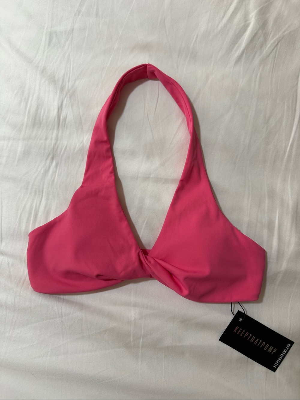 NWT Keep That Pump Twist Halter Bra - Dark Coral
